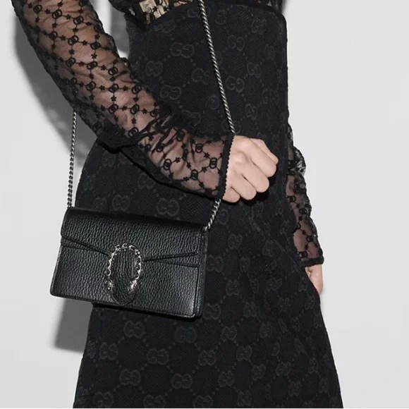 *** SOLD ***
GUCCI DIONYSUS SUPER MINI BAG - Picture 5 of 11